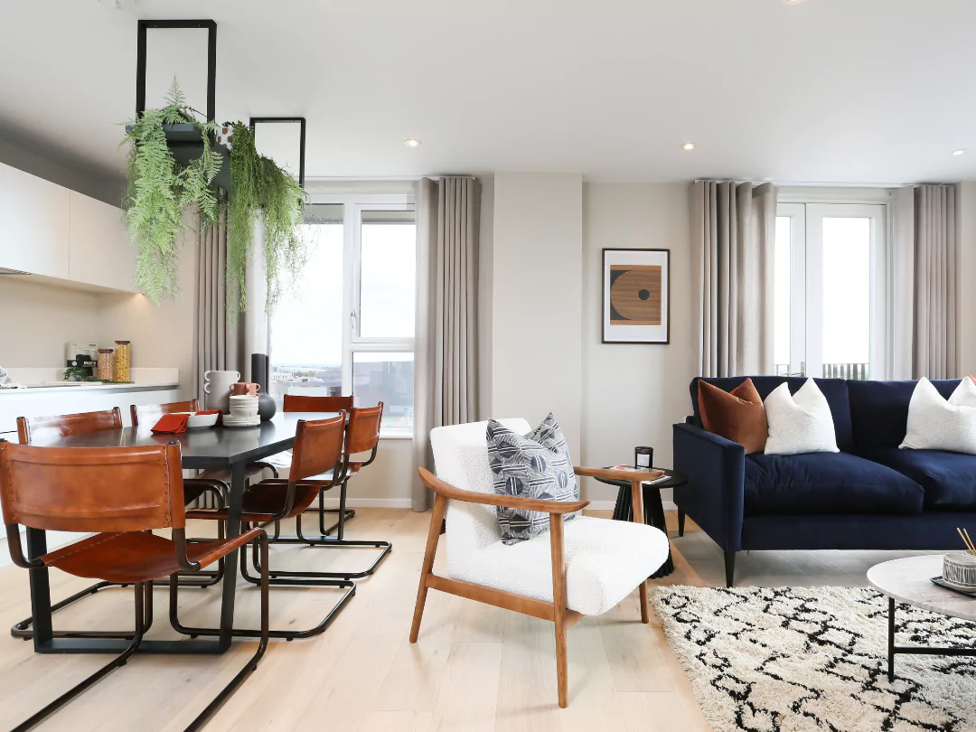 Open-plan kitchen diner, with the added benefits of a seating area. Perfect space for entertaining!